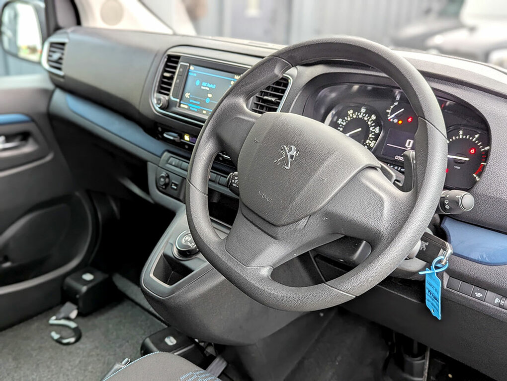 Peugeot Traveller Bluehdi Active Grey #12