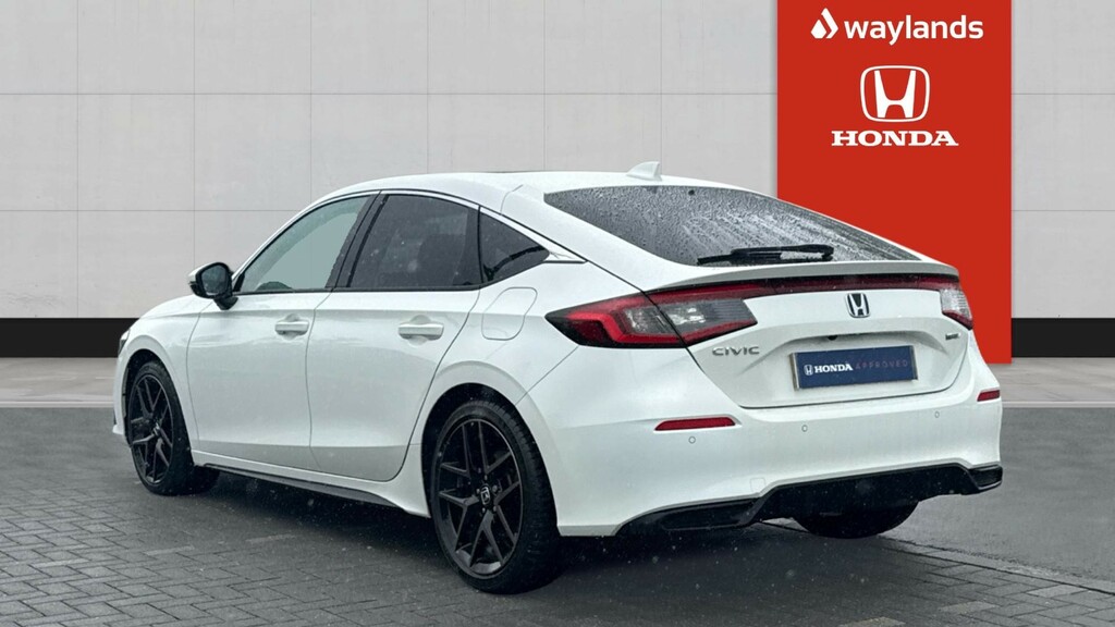 Honda Civic Honda Civic 2.0 Ehev Advance Cvt Hatchback DK24VBC White #3