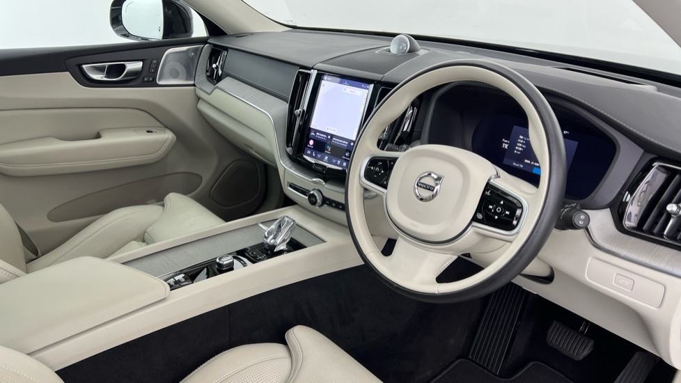 Volvo XC60 Ultra, B5 Awd Mild Hybrid, Bright RA74DZT Black #4