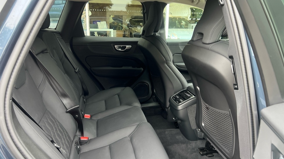 Volvo XC60 Plus, B5 Awd Mild Hybrid, Dark WF75BYK Blue #6