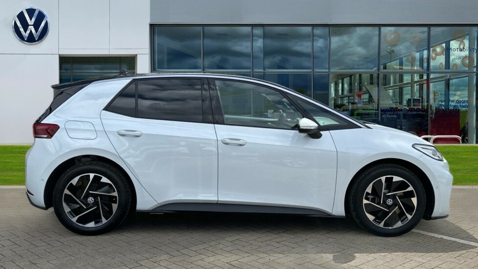 MG IM6 300Kw Long Range 100Kwh Blue #4