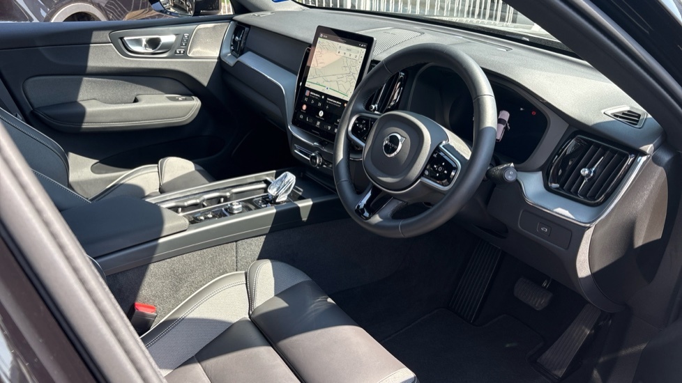Volvo XC60 Black Edition Plus, B5 Awd Mild Hybrid, Black #4