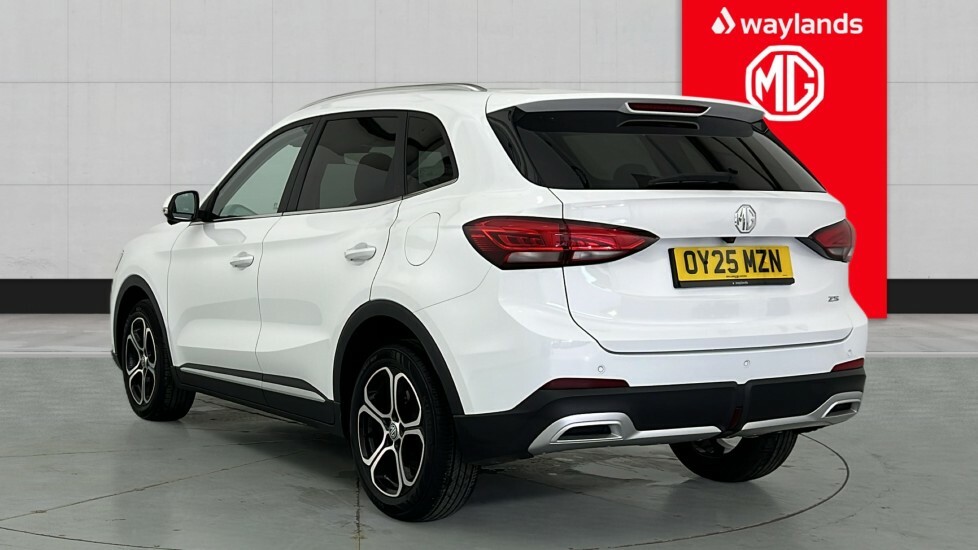 MG ZS Se White #2