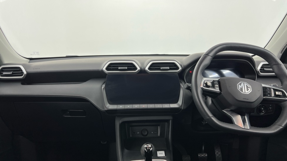 MG ZS Se White #6