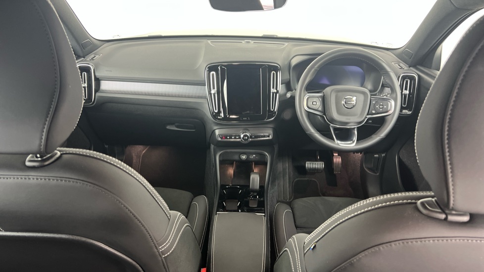 Volvo EX40 185Kw Ext Range Plus Black Editon 78Kwh Grey #5