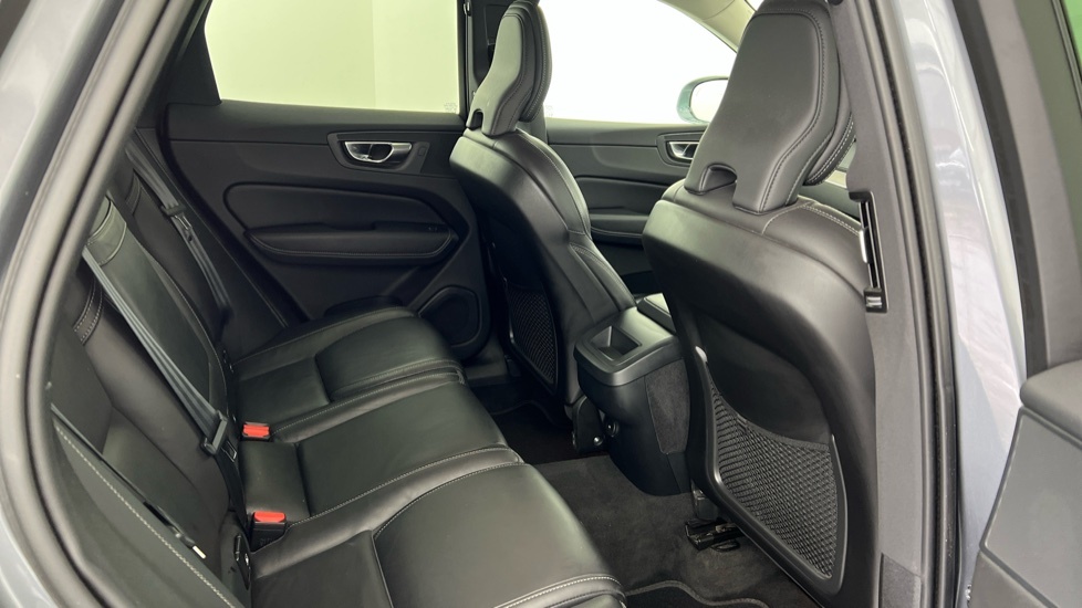 Volvo XC60 Inscription, B5 Mild Hybrid KW21JWK Grey #6