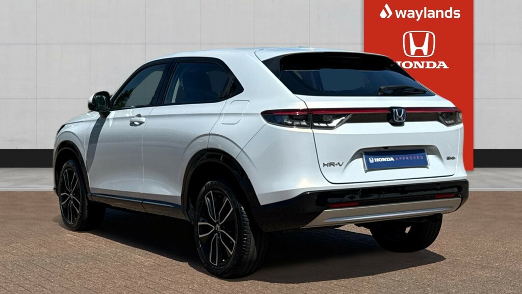 Honda Hr-V Honda Hr-v Hatchback 1.5 Ehev Advance Cvt WR23MKM White #3