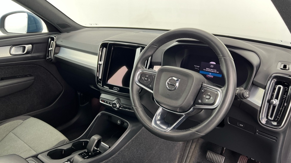 Volvo XC40 Core, B3 Mild Hybrid, CK23VXF Blue #4