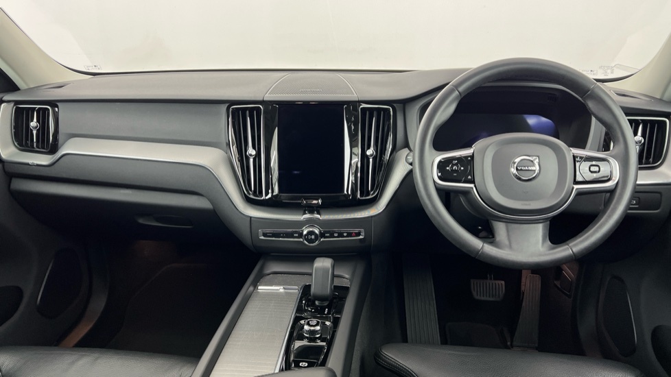 Volvo XC60 Plus, B4 Mild Hybrid, Dark YY72XSL Grey #5