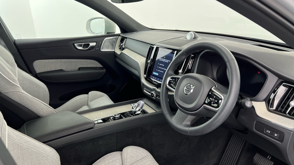 Volvo XC60 Recharge Ultimate, T8 Awd Plug-in Hybrid, CV73KZT Silver #4