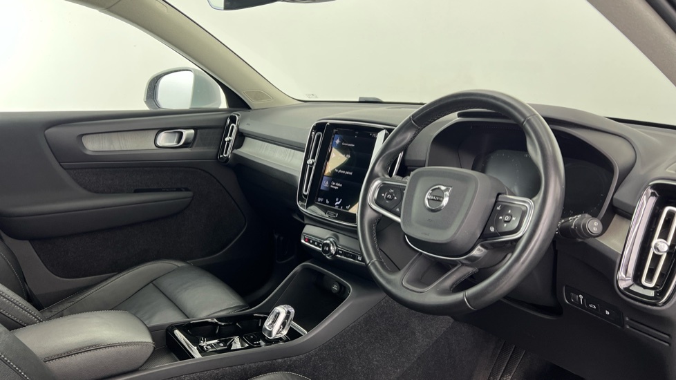 Volvo XC40 Recharge Inscription, T5 Plug-in Hybrid NK22GNJ Silver #4