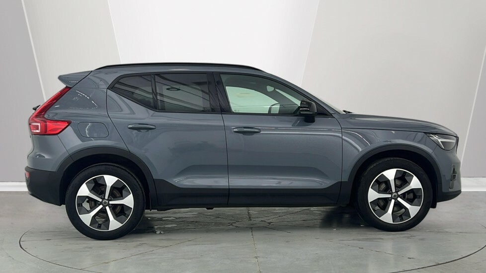 Volvo XC40 Ultimate, B4 Mild Hybrid, Dark OU72KVL Grey #3
