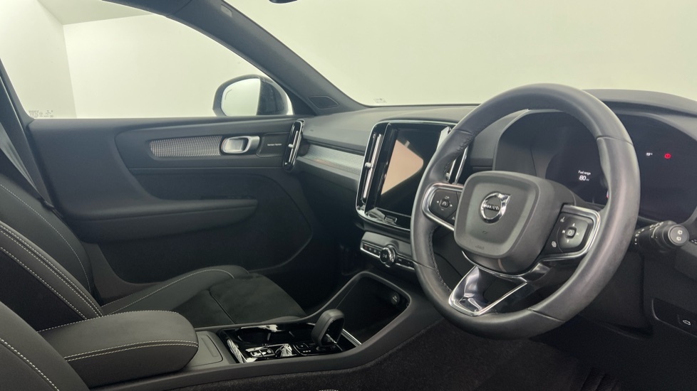 Volvo XC40 Ultimate, B4 Mild Hybrid, Dark OU72KVL Grey #4