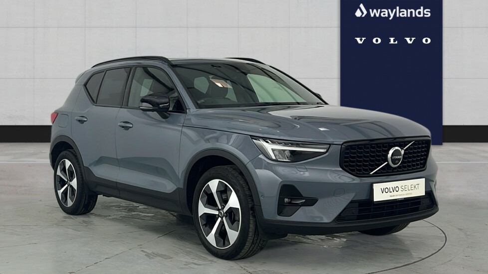 Volvo XC40 Ultimate, B4 Mild Hybrid, Dark OU72KVL Grey
