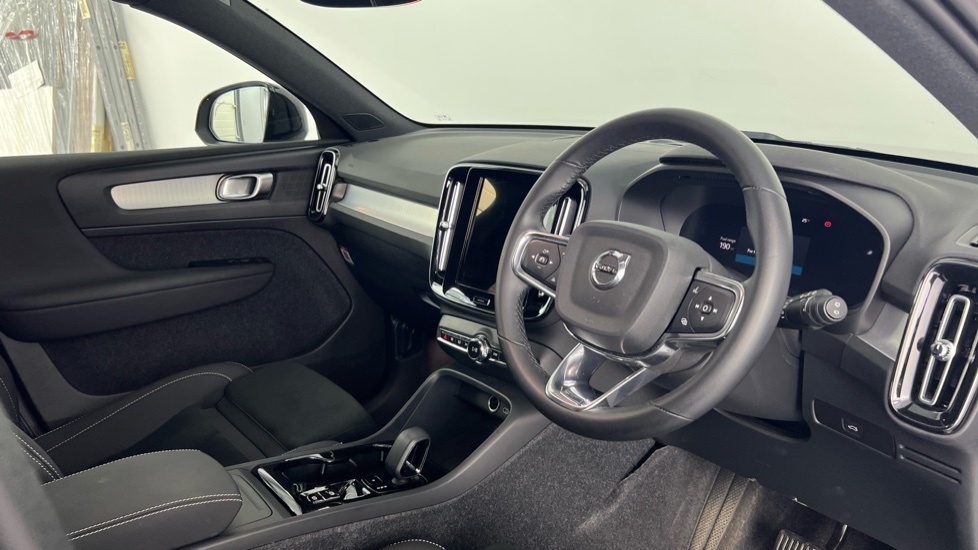 Volvo XC40 Plus, B4 Mild Hybrid, Dark RF25LXP Silver #4