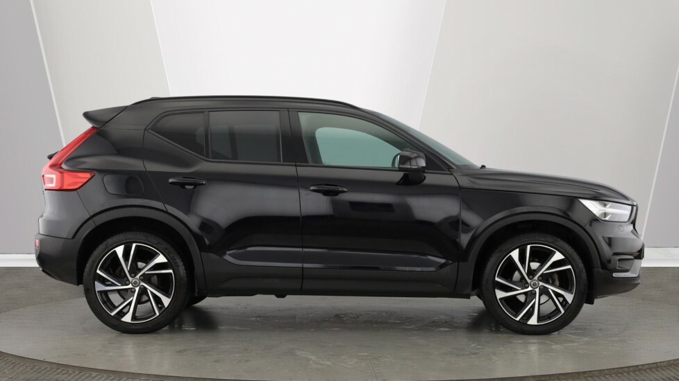 Volvo XC40 1.5 T3 163 R Design Pro Geartronic VK22KVL Black #2