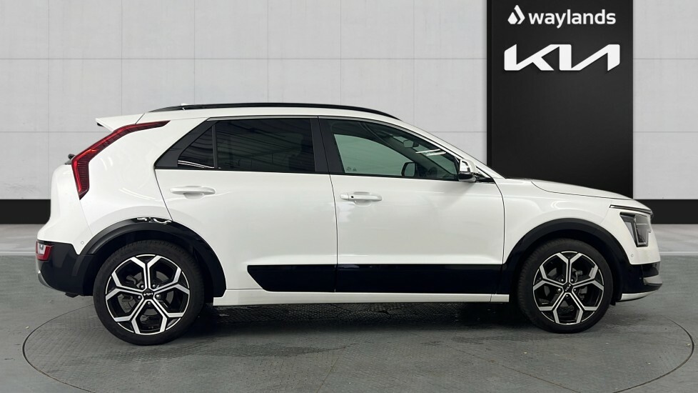 Kia Niro 1.6 Gdi 127 Hybrid 4 Dct AY75URN White #4