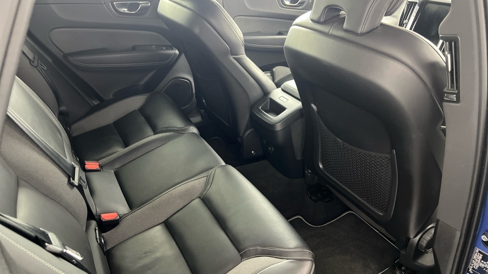 Volvo XC60 R-design, B4 Mild Hybrid WG21ZNE Blue #6