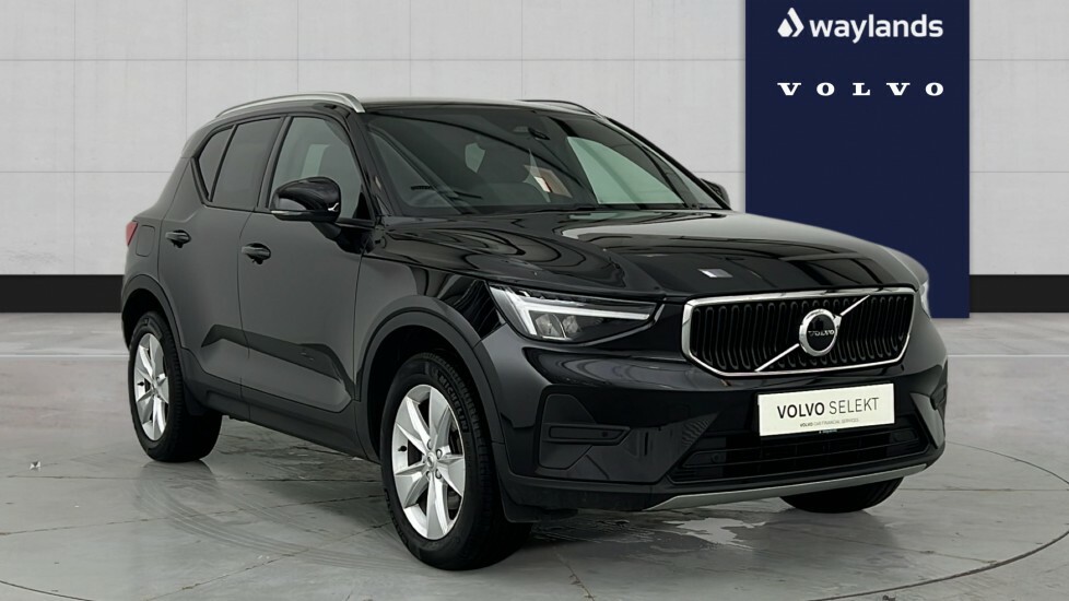 Volvo XC40 Core, B3 Mild Hybrid, Black