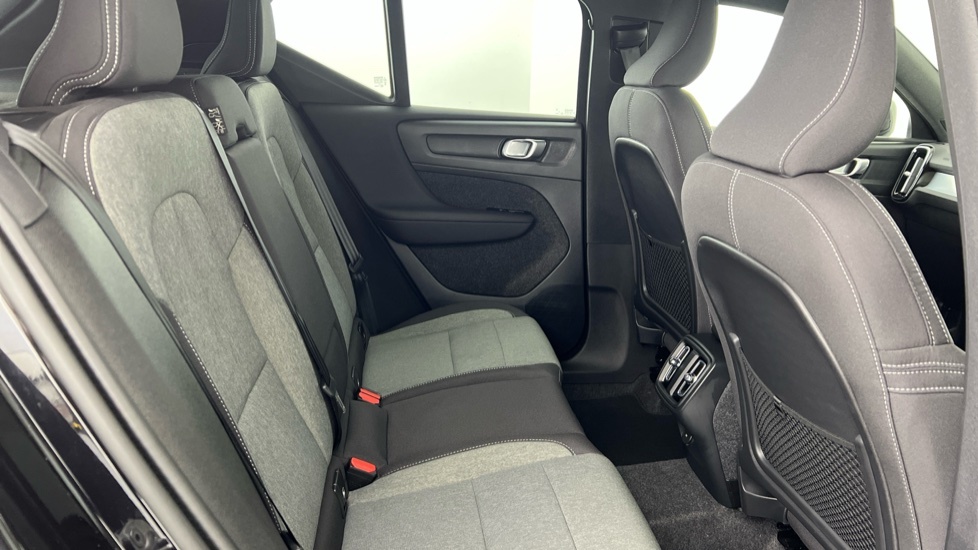 Volvo XC40 Core, B3 Mild Hybrid, KT25WXP Black #6