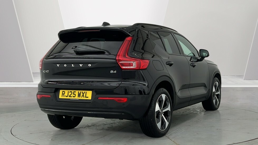 Volvo XC40 Plus, B4 Mild Hybrid, Dark RJ25WXL Black #2