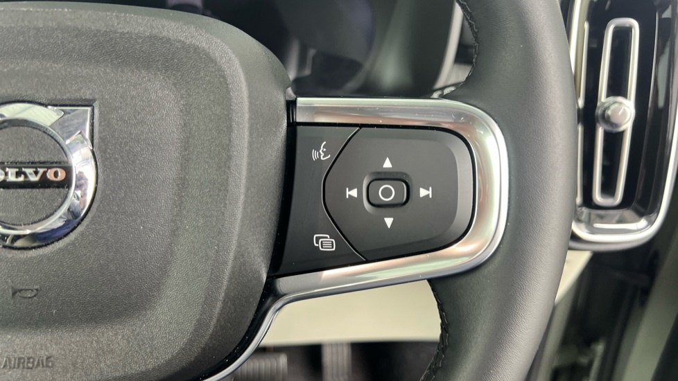 Volvo XC40 2.0 B3p Plus Dark  #20