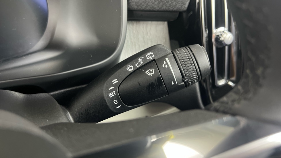 Volvo XC40 2.0 B3p Plus Dark  #21