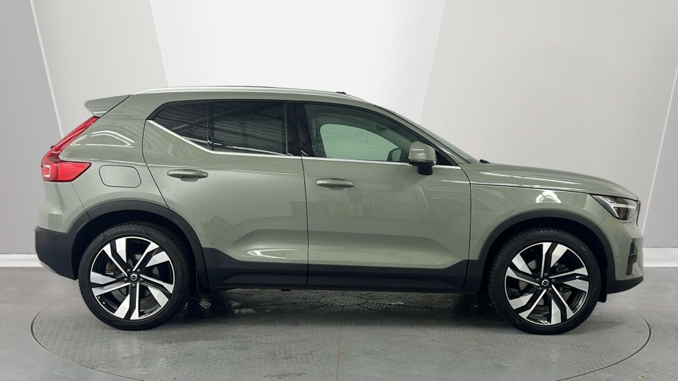 Volvo XC40 2.0 B3p Plus Dark  #3