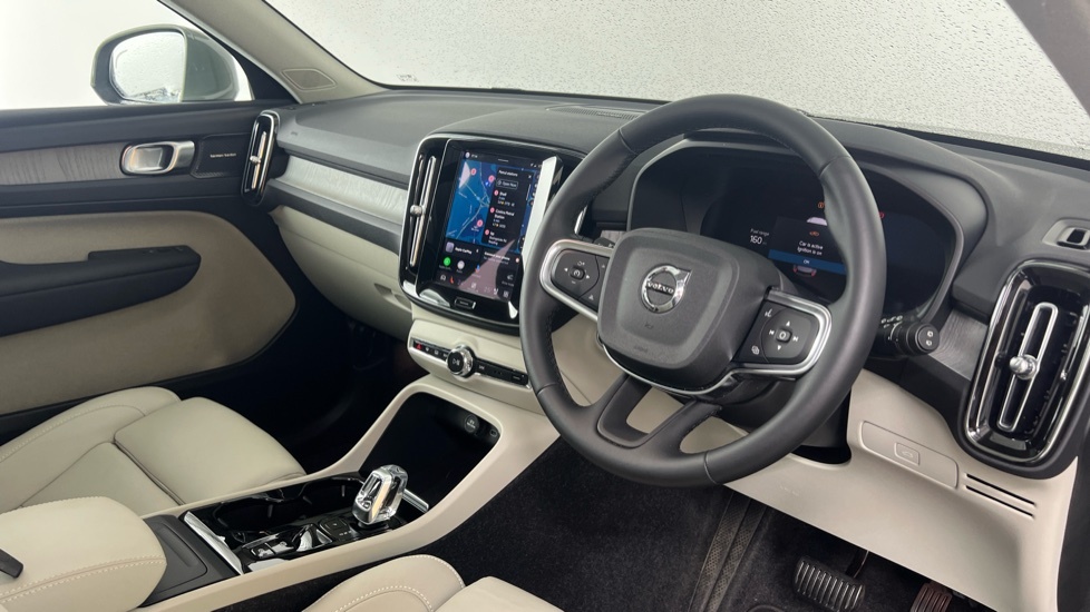 Volvo XC40 2.0 B3p Plus Dark  #4