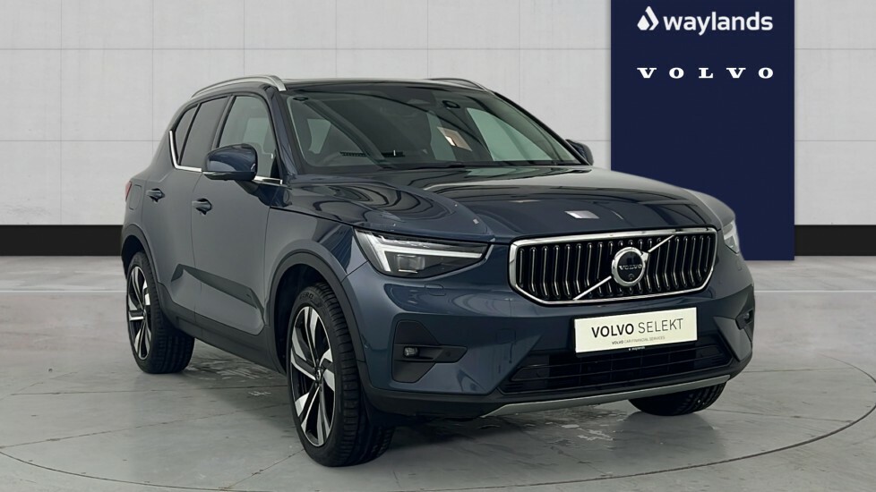 Volvo XC40 Ultra, B3 Mild Hybrid, Bright Blue