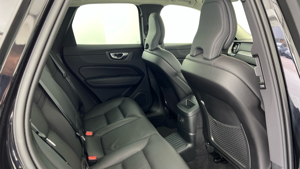 Volvo XC60 Plus, T6 Awd Plug-in Hybrid, Dark RO25LTU Black #6