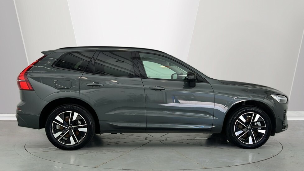Volvo XC60 Plus, T6 Awd Plug-in Hybrid, Dark RV75SFJ Green #3
