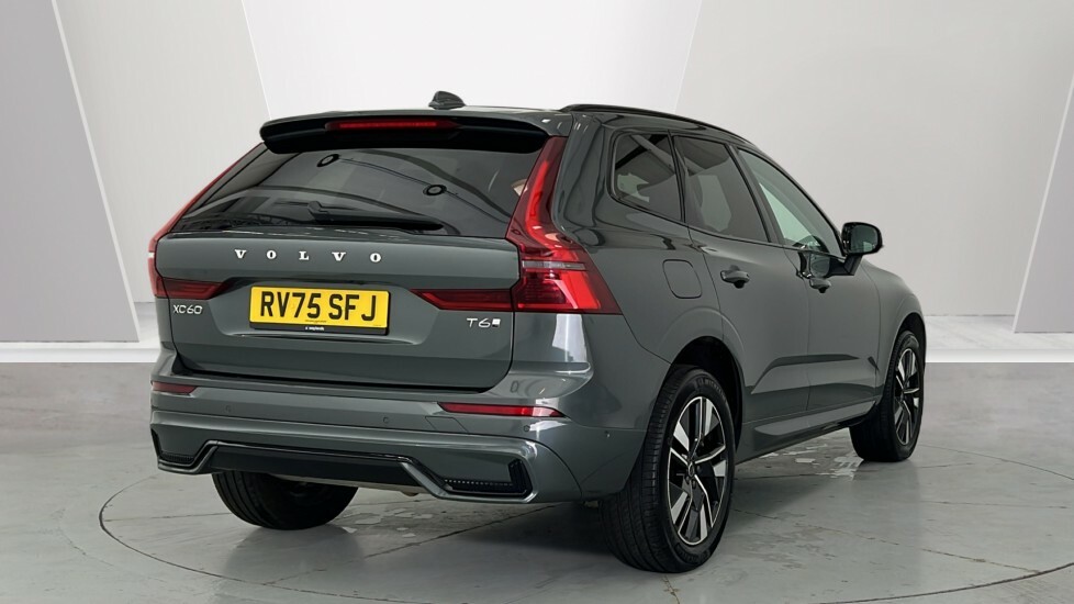 Volvo XC60 Plus, T6 Awd Plug-in Hybrid, Dark RV75SFJ Green #2