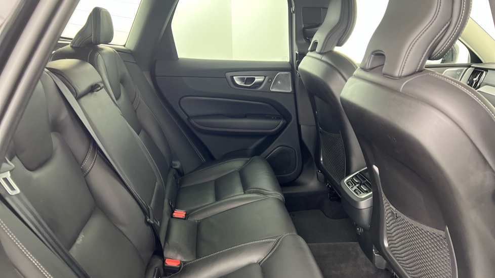 Volvo XC60 Ultra, B5 Awd Mild Hybrid, Bright RV25VVL Black #6