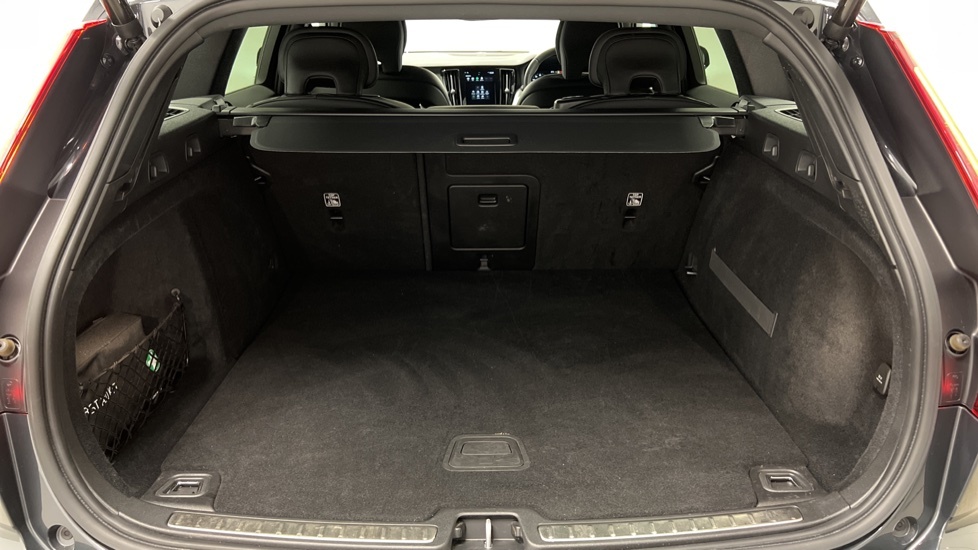 Volvo V60 D4 Awd Plus Red #17