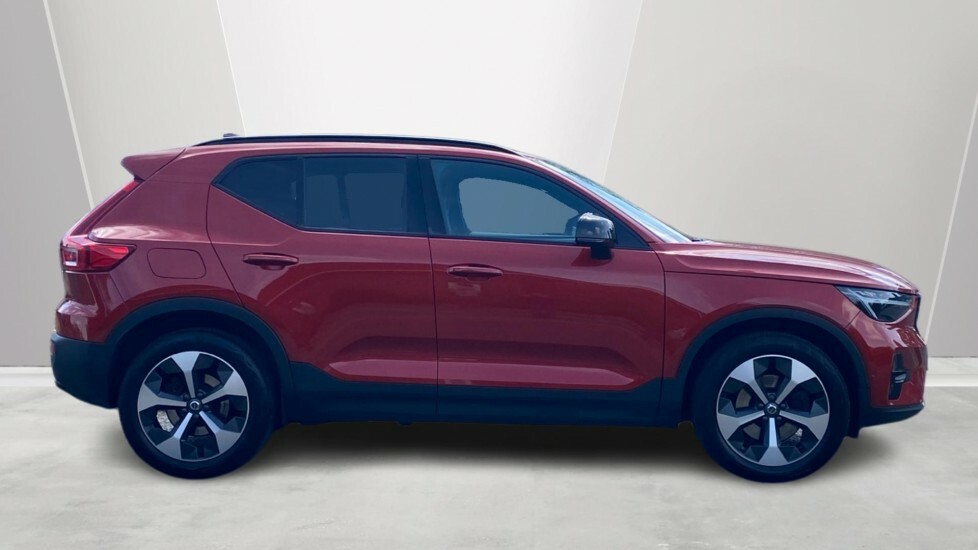 Volvo XC40 Plus, B4 Mild Hybrid, Dark YR24JEO Red #3