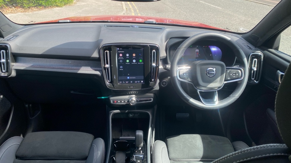 Volvo XC40 Plus, B4 Mild Hybrid, Dark YR24JEO Red #5