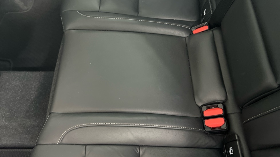Volvo XC40 B4 P Plus Dark Park Camera, Heated Seats, Apple  #47