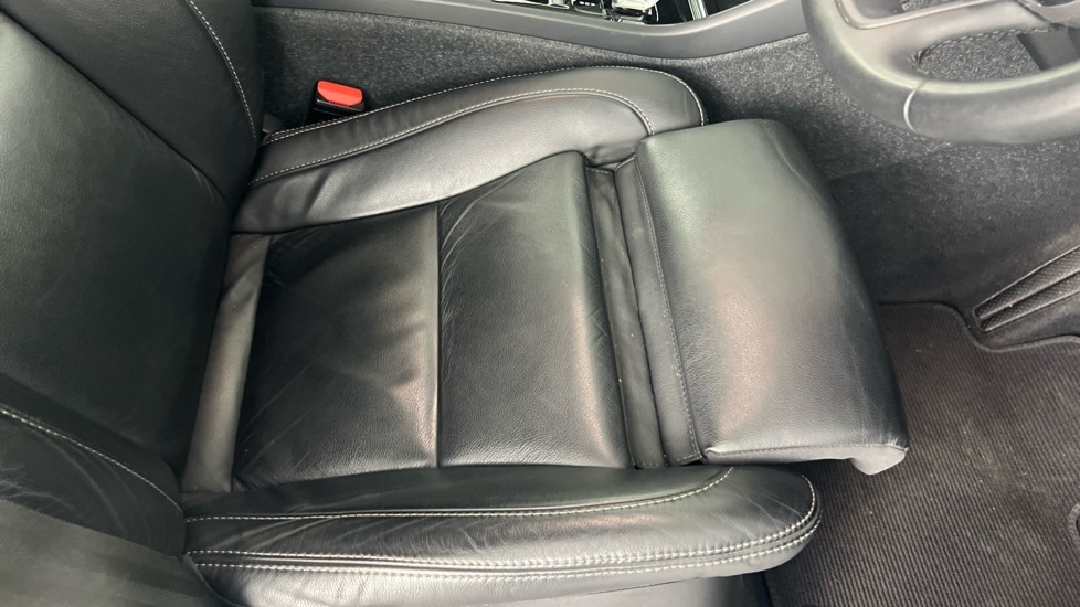 Volvo XC40 B4 P Plus Dark Park Camera, Heated Seats, Apple  #61