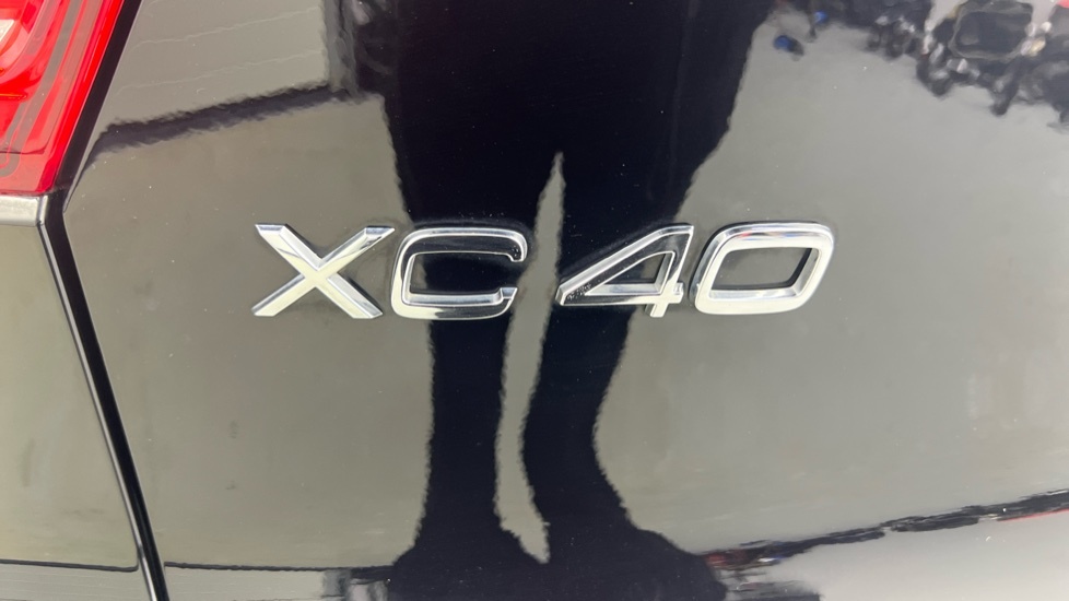 Volvo XC40 B4 P Plus Dark Park Camera, Heated Seats, Apple  #51