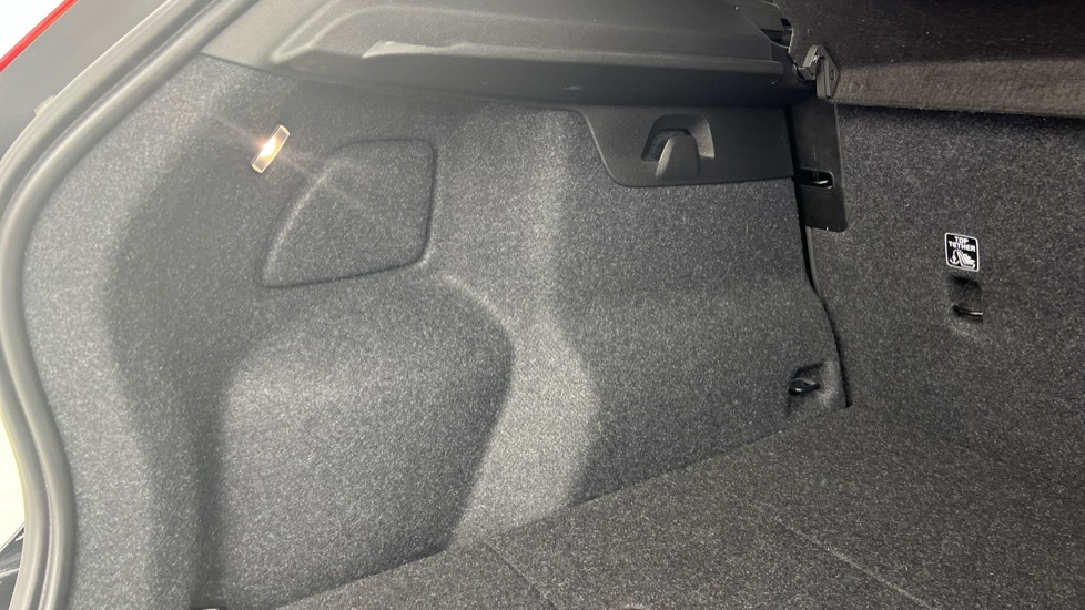 Volvo XC40 B4 P Plus Dark Park Camera, Heated Seats, Apple  #54