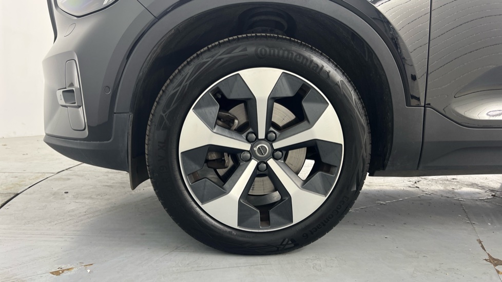 Volvo XC40 B4 P Plus Dark Park Camera, Heated Seats, Apple  #44