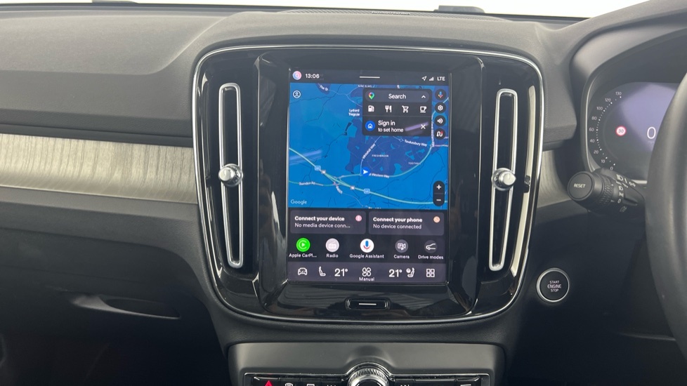 Volvo XC40 B4 P Plus Dark Park Camera, Heated Seats, Apple  #70