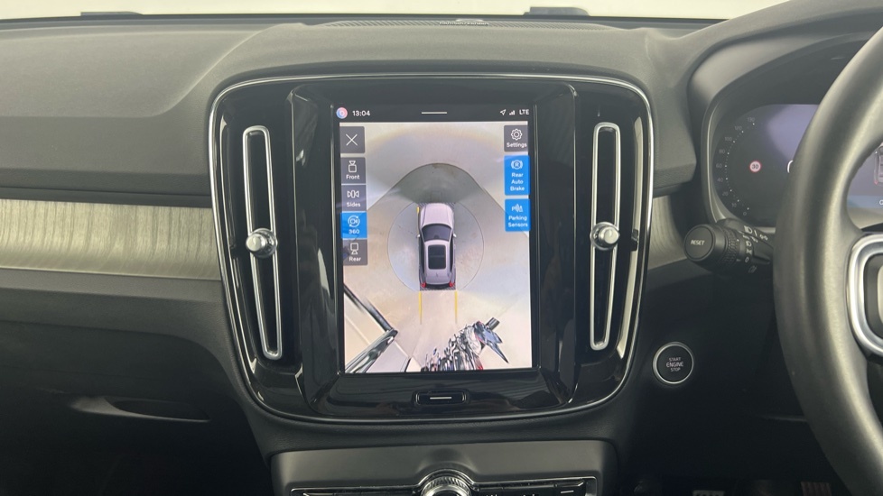 Volvo XC40 B4 P Plus Dark Park Camera, Heated Seats, Apple  #19