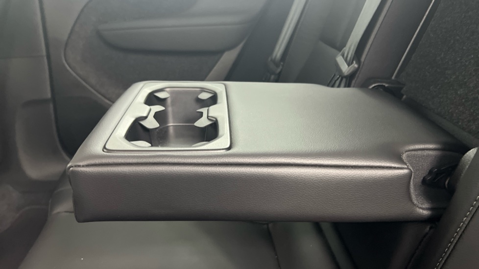 Volvo XC40 B4 P Plus Dark Park Camera, Heated Seats, Apple  #34