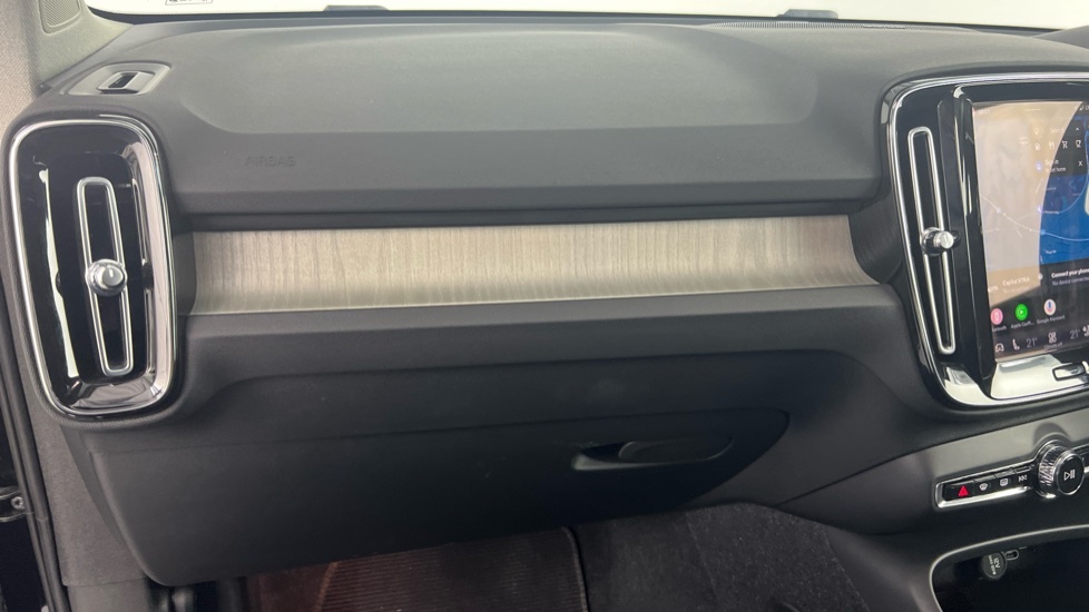 Volvo XC40 B4 P Plus Dark Park Camera, Heated Seats, Apple  #42