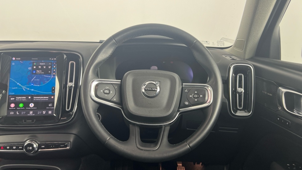 Volvo XC40 B4 P Plus Dark Park Camera, Heated Seats, Apple  #10
