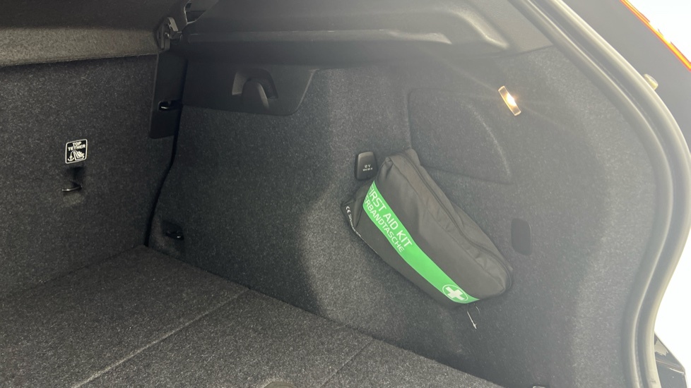 Volvo XC40 B4 P Plus Dark Park Camera, Heated Seats, Apple  #55