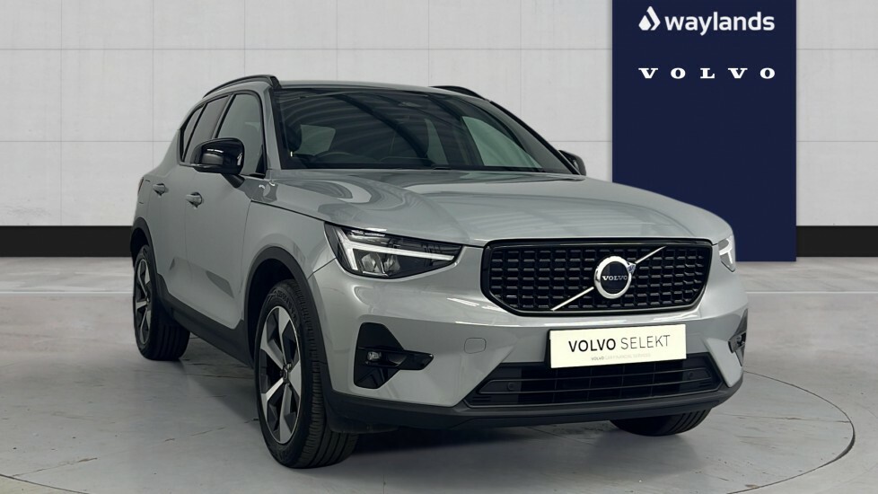Volvo XC40 Plus, B4 Mild Hybrid, Dark Grey