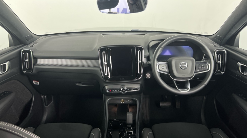 Volvo XC40 Plus, B4 Mild Hybrid, Dark RJ25HHB Grey #5